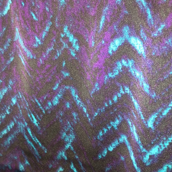 Express Top - Picture 2 of 3